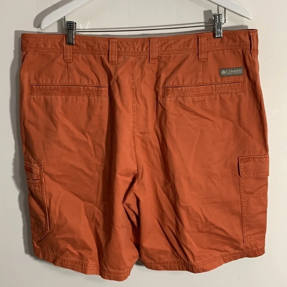 Columbia Men’s Cargo pants, Size 40, gently used condition